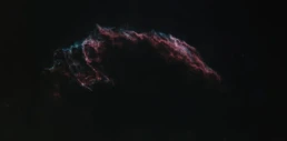 Eastern Veil Nebula (NGC 6992) astrophotography showing glowing hydrogen and oxygen filaments from a supernova remnant in Cygnus.